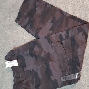 Boys new 10 childrens place stretch waist camo cargos grey